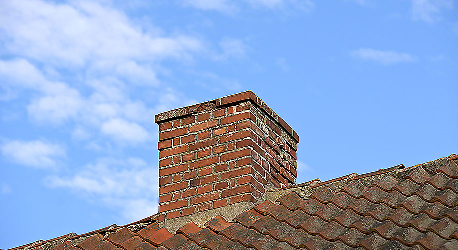 Are Chimney Cracks Dangerous? What Causes Them?